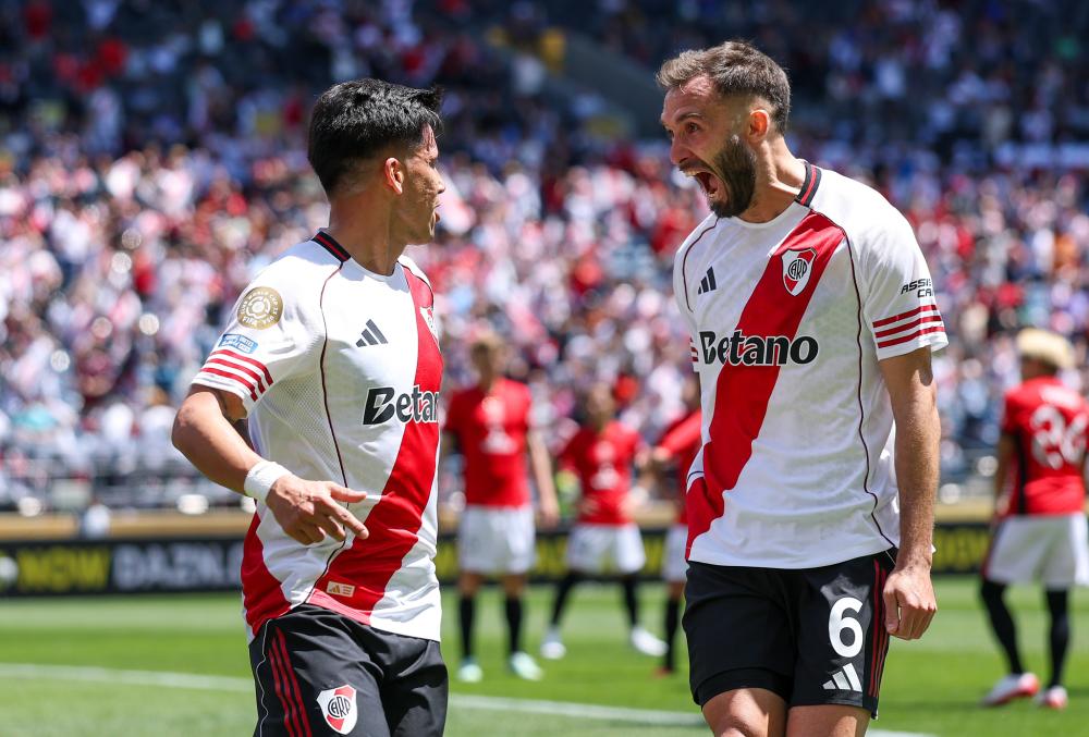 巴恩斯成近12年来，首位英超对曼城完成双响的纽卡球员